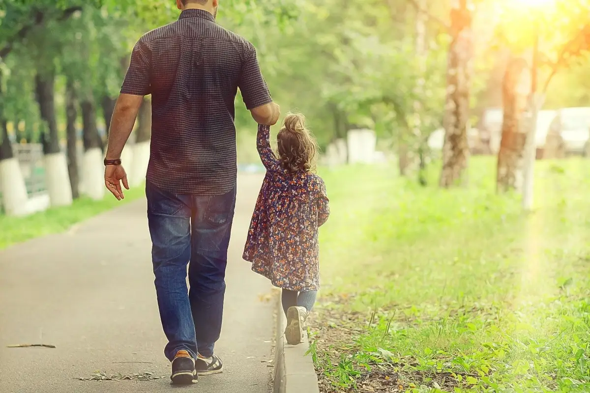 divorced dad with daughter